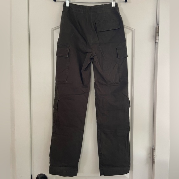 H&M Olive Green Cargo Pant - 2 - Picture 3 of 4